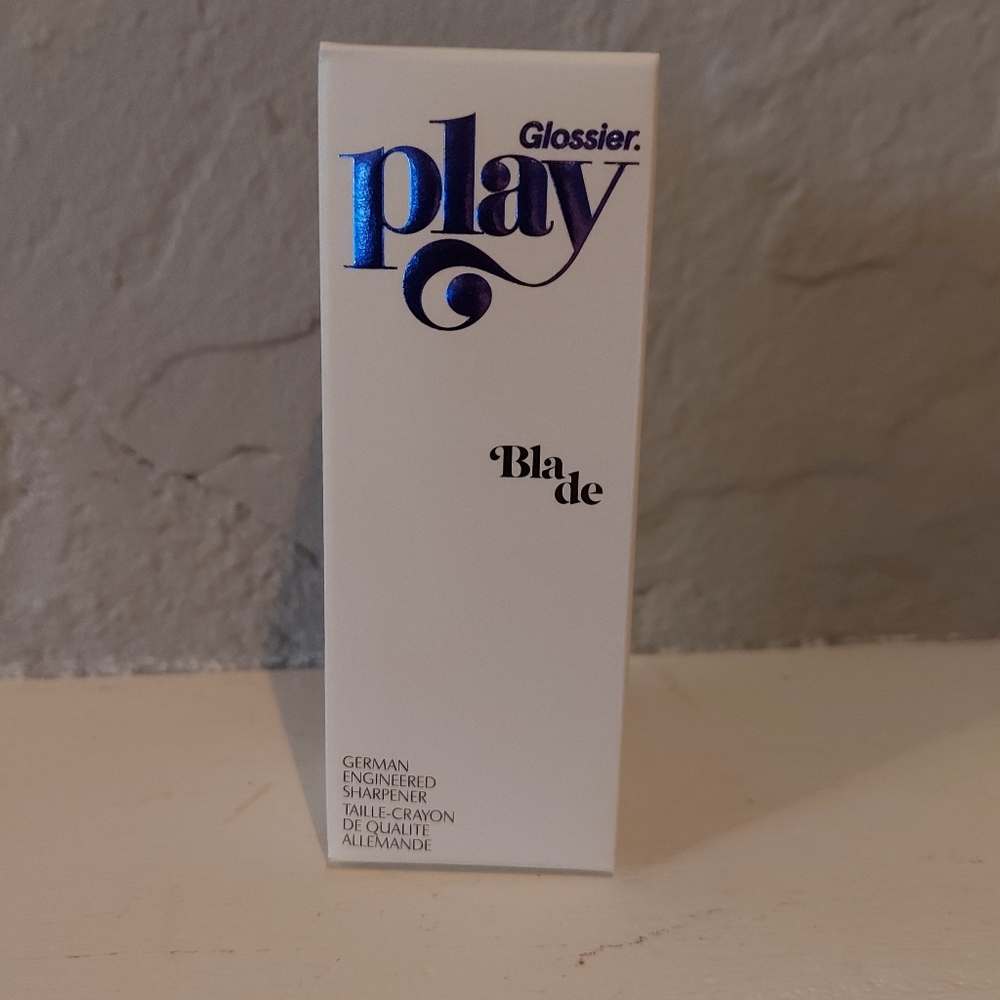Glossier German engineered eyeliner sharpener